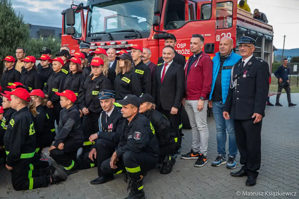 OSP Stróże ma nowy samochód ratowniczo - gaśniczy
