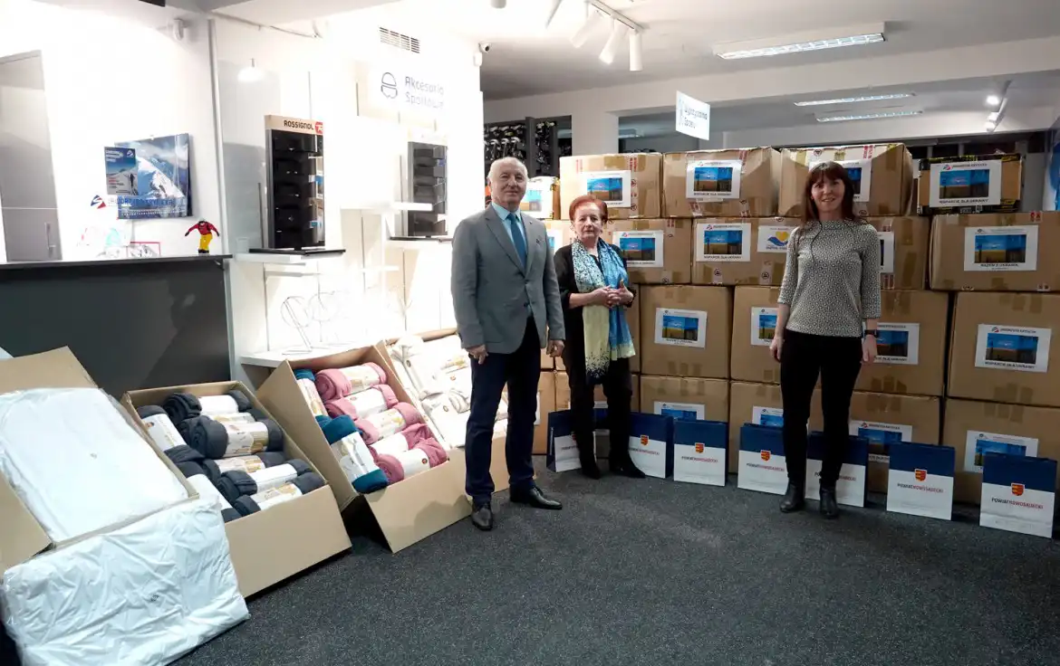 Spółka Kolej Gondolowa Jaworzyna Krynicka przekazała dary dla uchodźców z Ukrainy