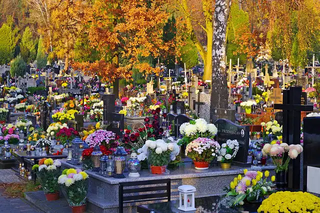 Nowy Sącz: Zmiana organizacji ruchu w rejonie pięciu cmentarzy