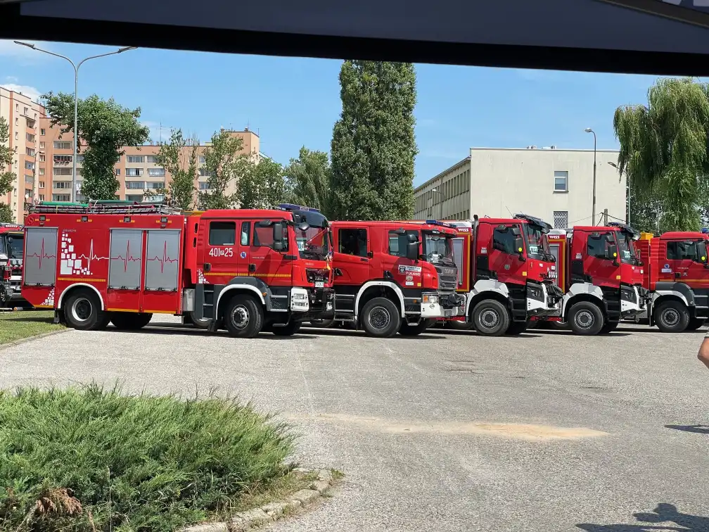 Dwóch strażaków z KM PSP Nowy Sącz wyjechało do Grecji. Pomogą gasić pożary
