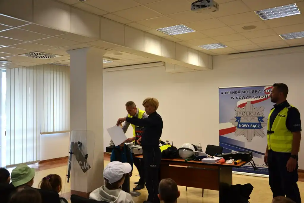 Komenda Miejska w Nowym Sączu zaprosiła najmłodszych na dzień otwarty