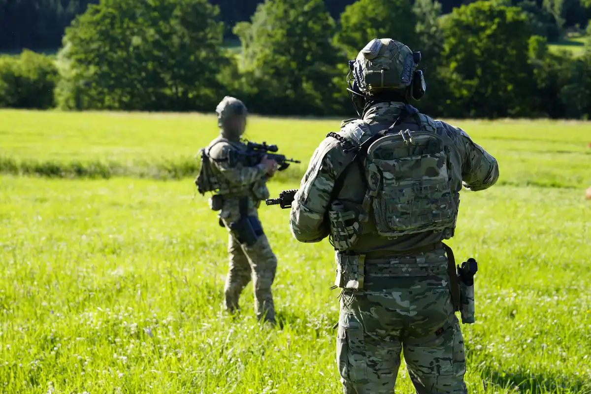 Tragiczny finał obławy w Starej Wsi. Sprawca podwójnego morderstwa nie żyje