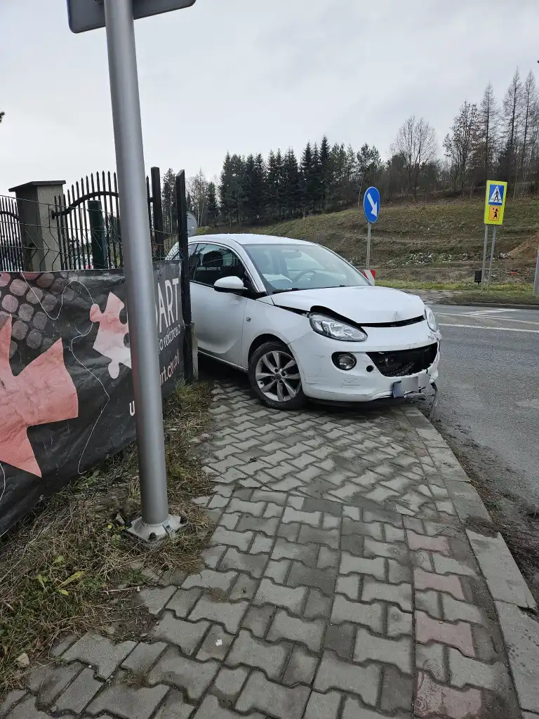 Zderzenie na Kolbego, poszukiwania w Łostówce. Świąteczna gotowość straży