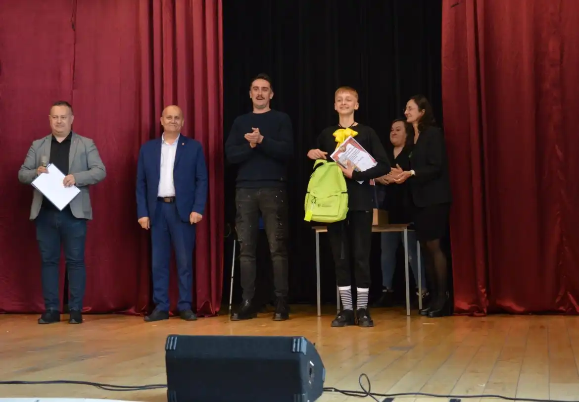 Młodzi artyści zachwycili publiczność. XXVIII Powiatowy Przegląd Teatrzyków w Podegrodziu