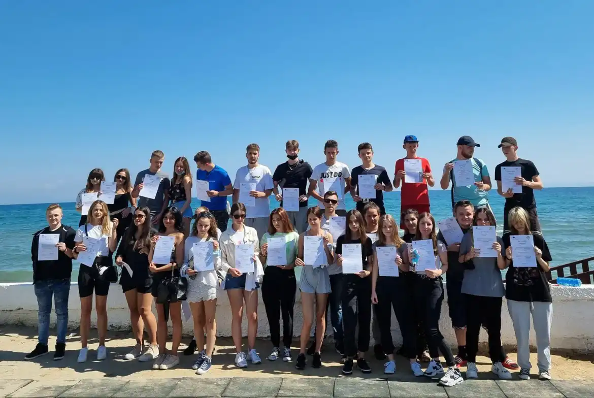 Uczniowie ZSP w Krynicy-Zdroju z certyfikatami zakończenia Praktyk Zawodowych w ramach Projektu Erasmus+