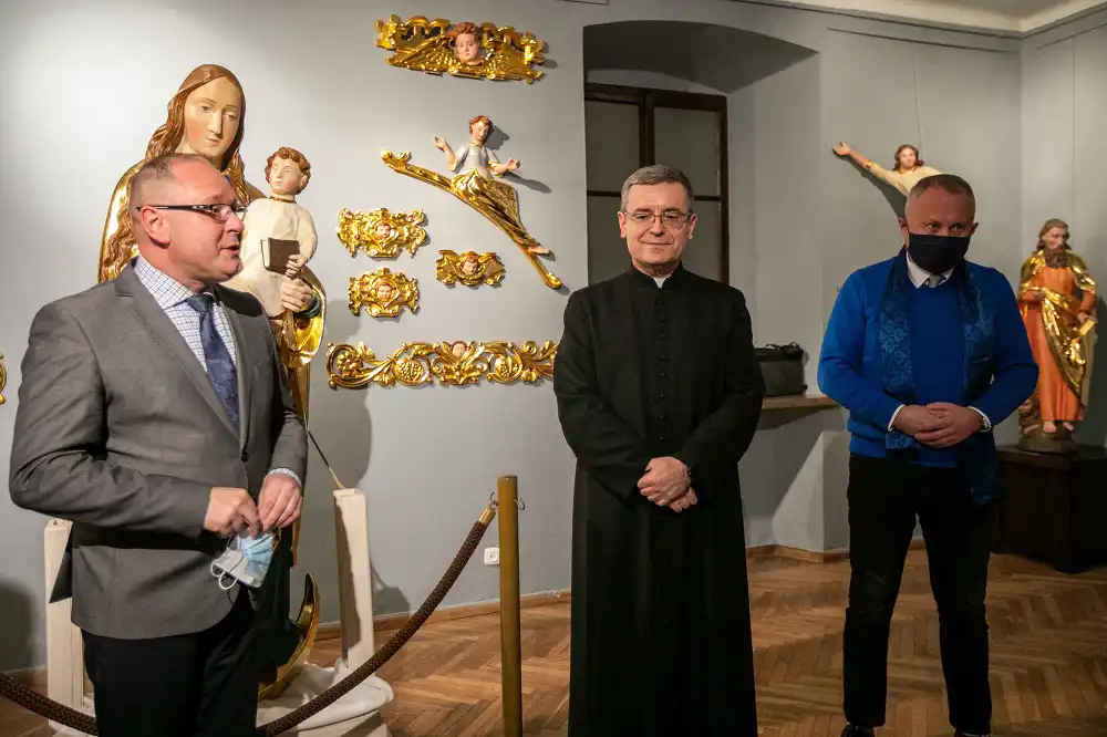 Wernisaż wystawy rzeźb z ołtarza głównego Bazyliki św. Małgorzaty