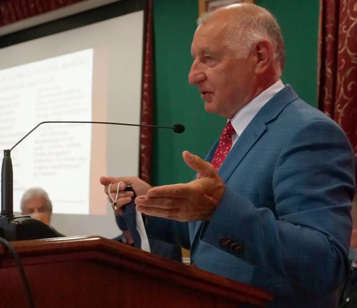 W ratuszu Miasteczka Galicyjskiego odbyło się wręczenie Nagrody im. Szczęsnego Morawskiego