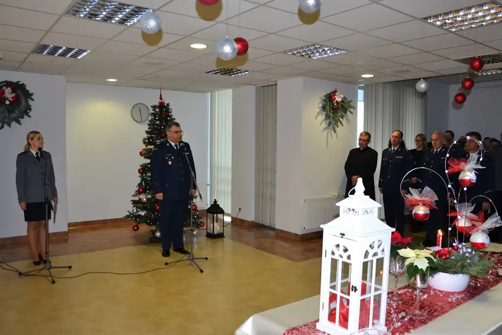 Spotkanie opłatkowe w sądeckiej komendzie