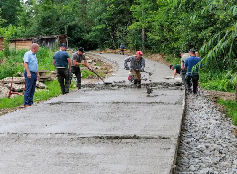 Postępują prace przy budowie drogi Lipnica Wielka Podlas