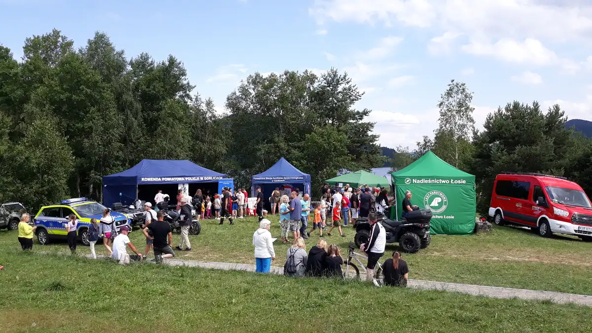 Piknik Rodzinny „Kręci mnie bezpieczeństwo nad wodą”. Uczestniczyli w nim gorliccy Policjanci