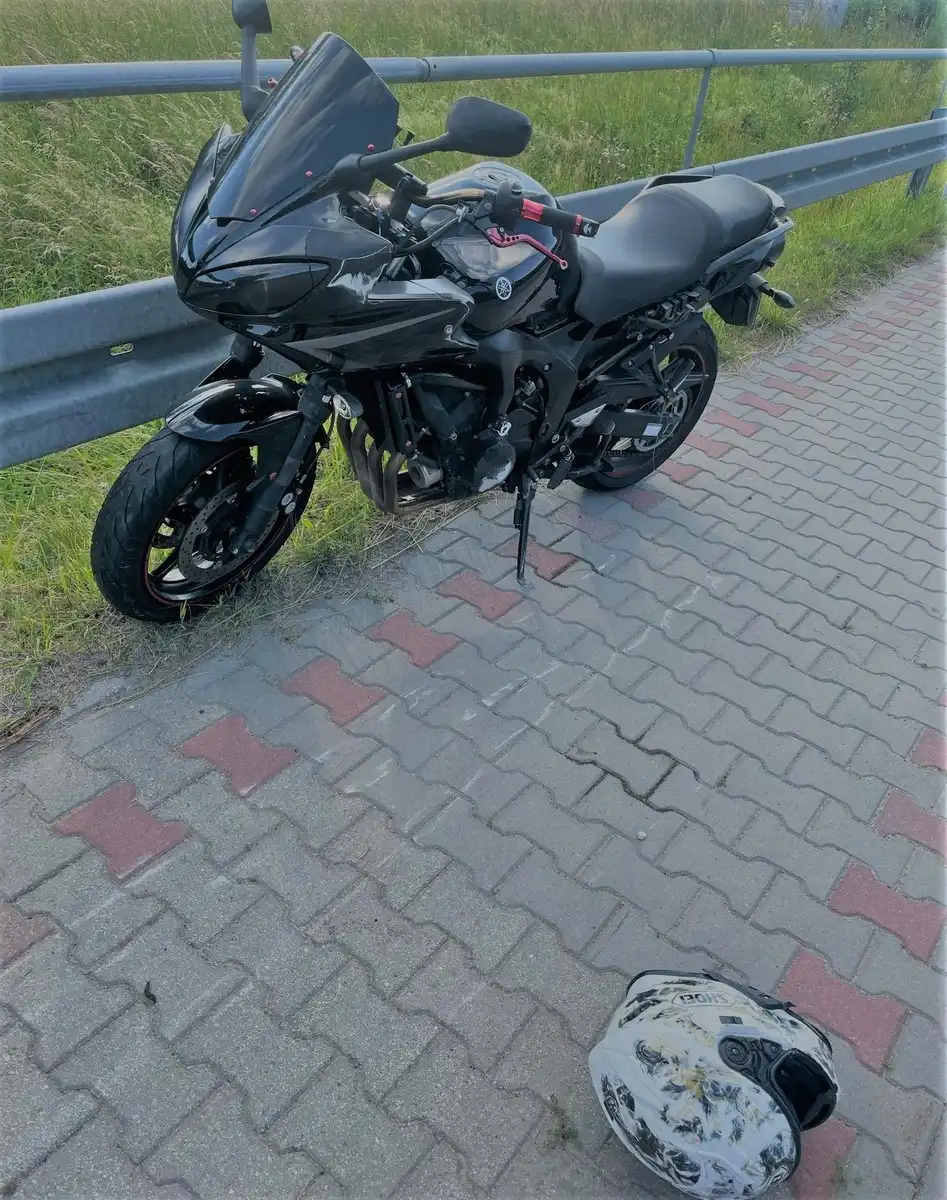 Tragiczny wypadek w Kamienicy: Motocyklistka zginęła w kolizji z samochodem osobowym