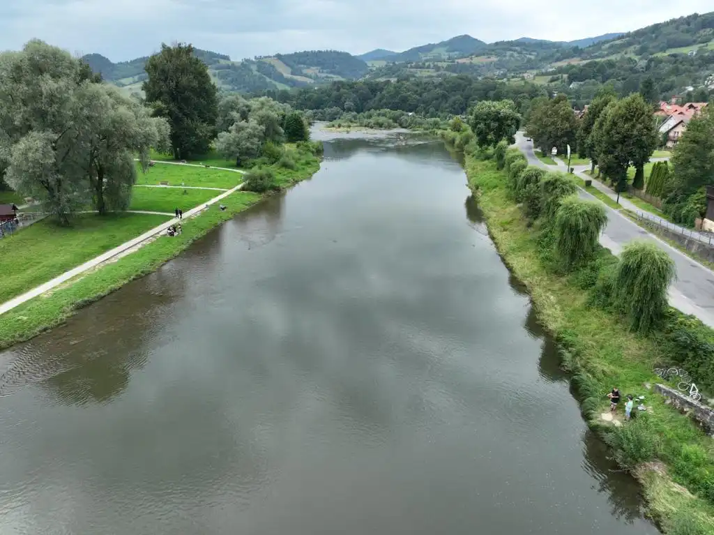 Piwniczna-Zdrój: Strażacy poszukiwali osoby tonącej w Popradzie