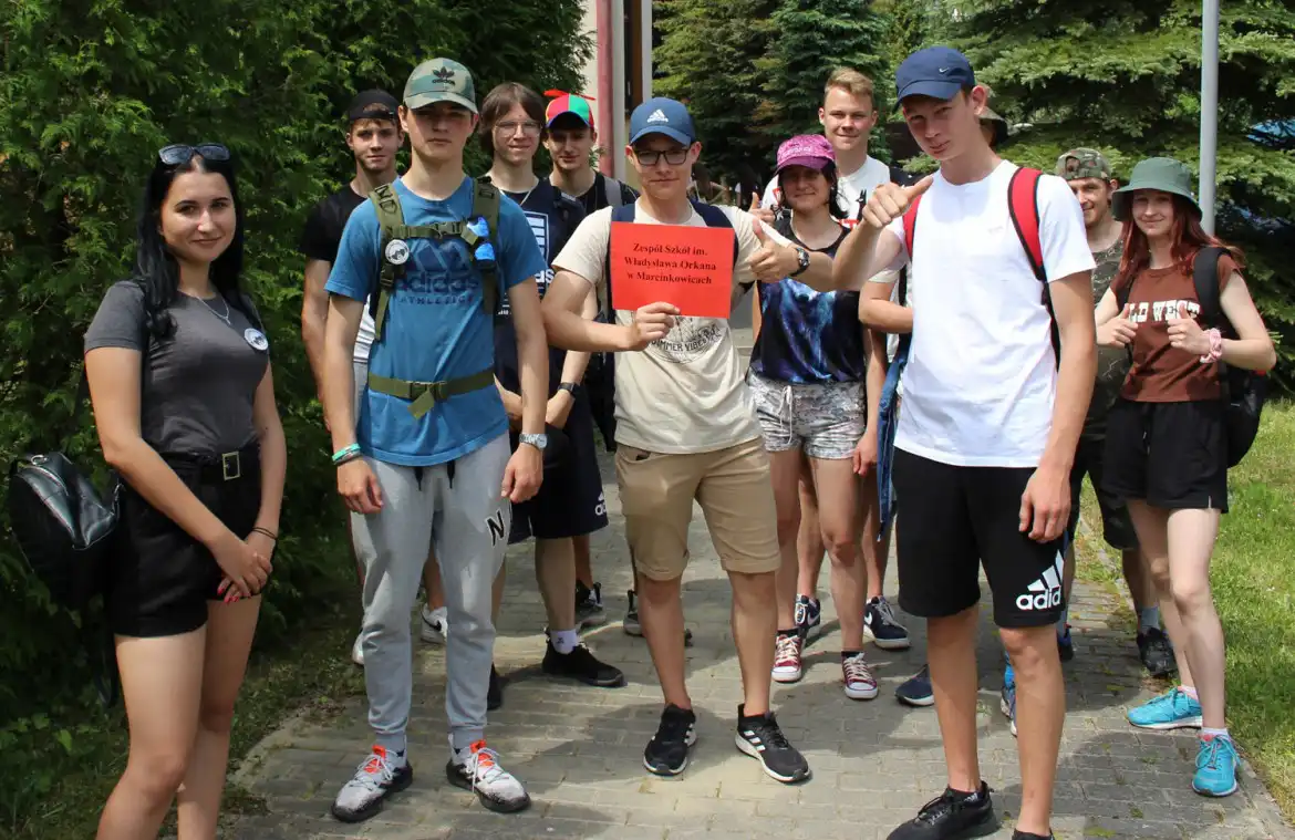 X Jubileuszowy Powiatowy Rajd im. Jana Pawła II "Pilnujcie mi tych szlaków"