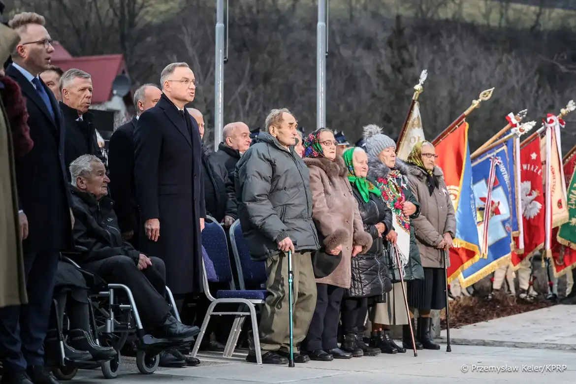Prezydent Duda upamiętnił ofiary Krwawej Wigilii w Ochotnicy Dolnej