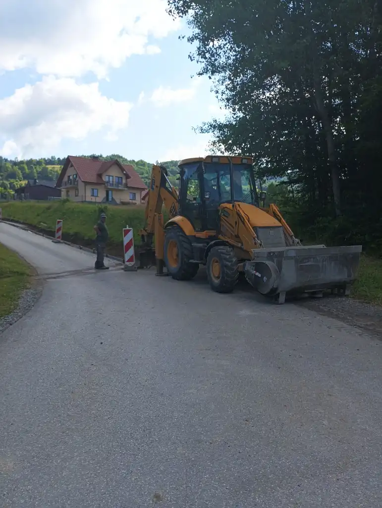 Nowy asfalt i szersza droga na os. Śmigowskie już wkrótce