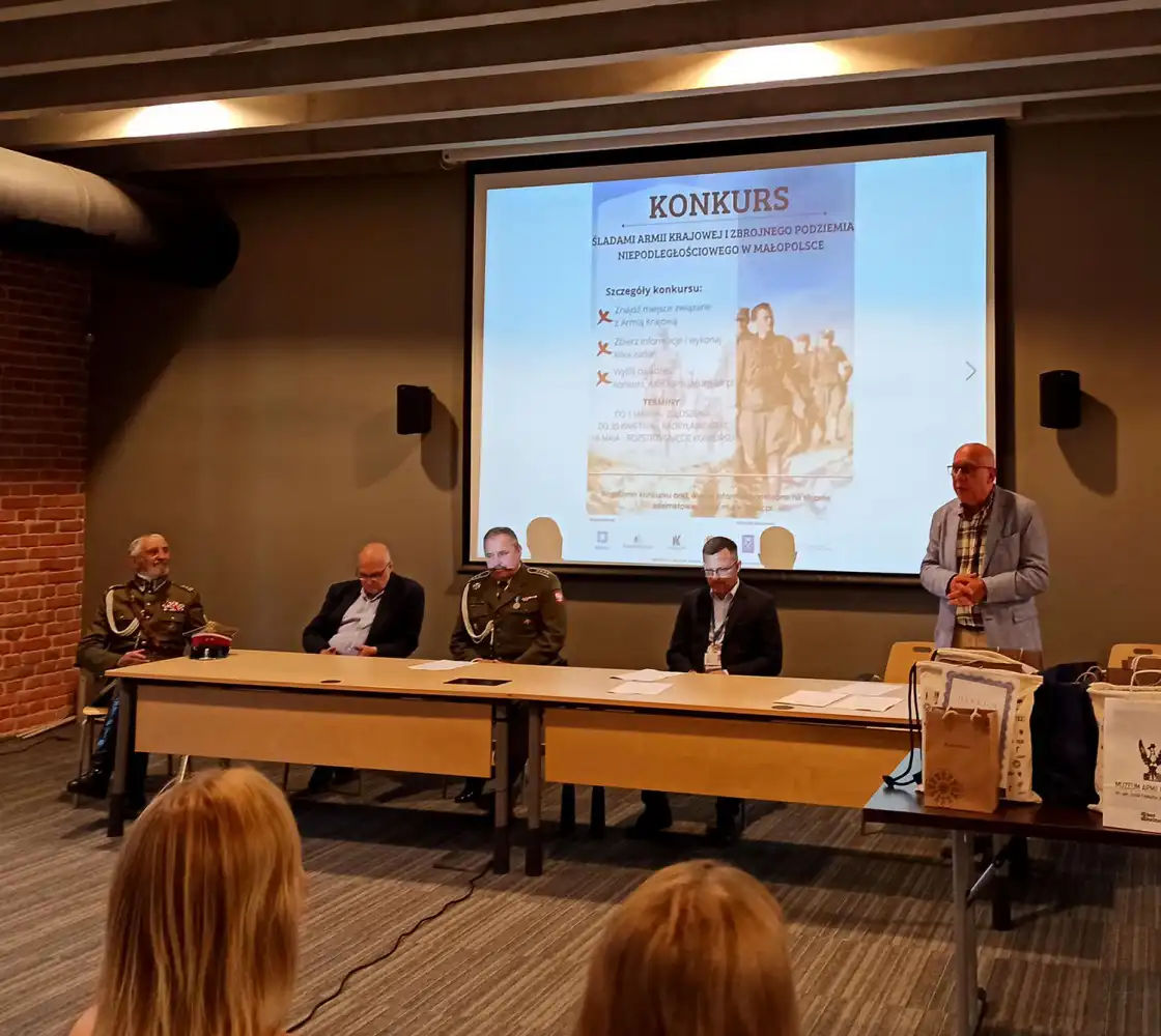 Uczniowie ZS w Marcinkowicach laureatami konkursu „Śladami Armii Krajowej i zbrojnego podziemia niepodległościowego w Małopolsce”