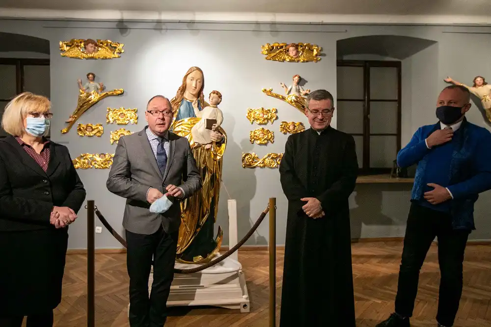 Wernisaż wystawy rzeźb z ołtarza głównego Bazyliki św. Małgorzaty