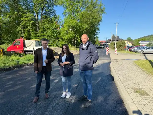 Remont głównej drogi Kamionka Wielka – Mystków nabiera tempa