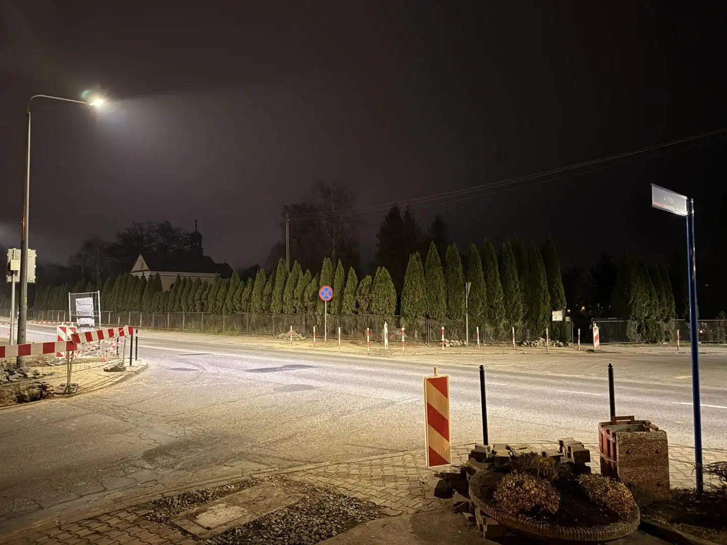 Nowa inwestycja w Zawadzie. Sygnalizacja świetlna i bezpieczne przejścia dla pieszych