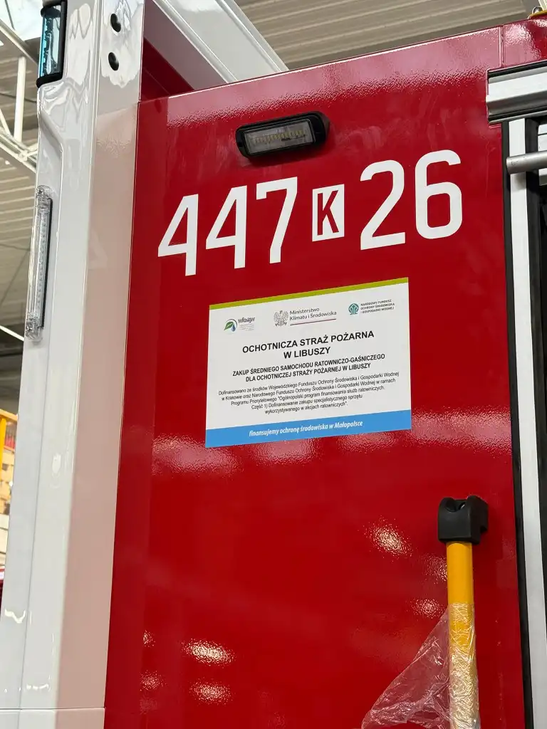 Zwiększenie bezpieczeństwa w Libuszy. OSP otrzymała nowy pojazd ratunkowy