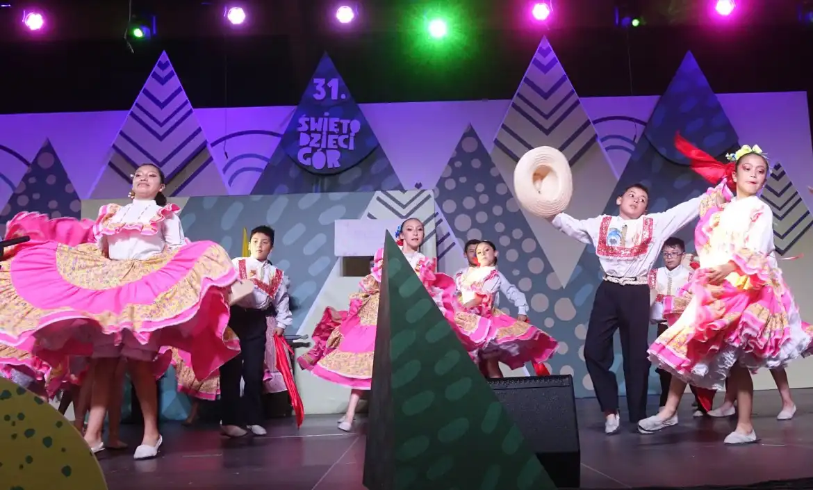 Barwny finał Święta Dzieci Gór