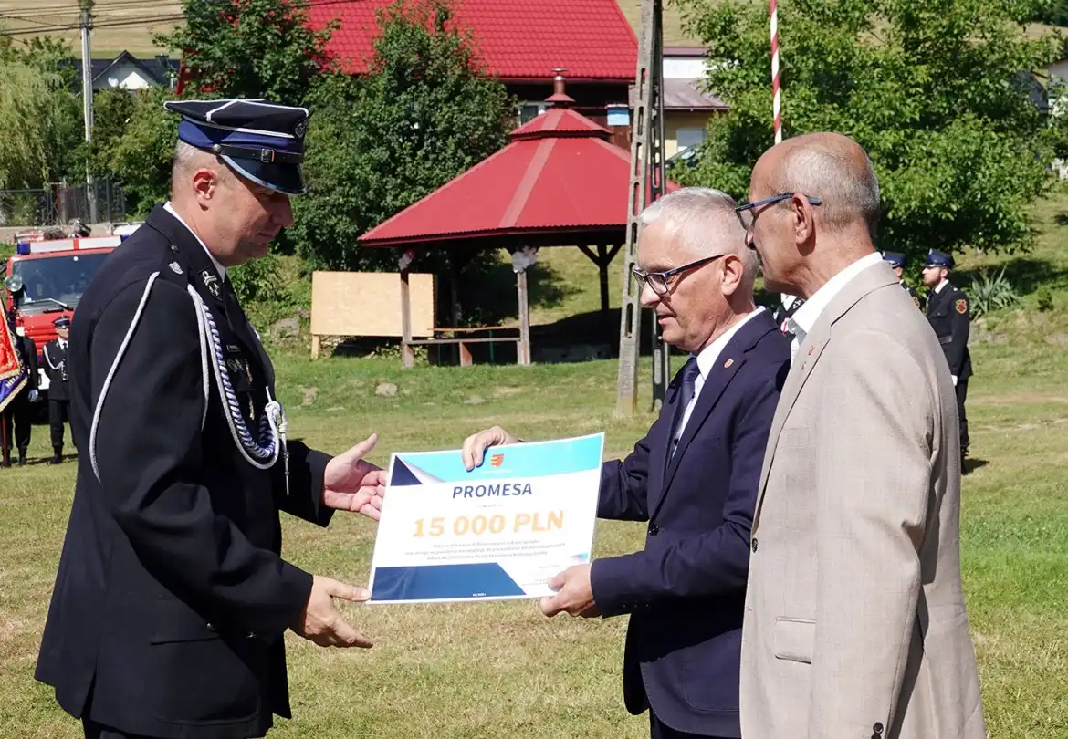 Strażacka tradycja i wdzięczność. 40-lecie OSP w Królowej Górnej