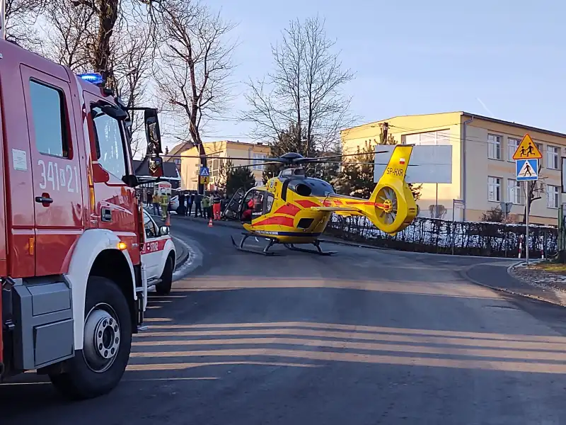 Grybów: Mężczyzna został wciągnięty do maszyny drogowej