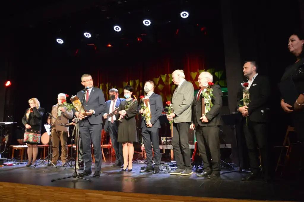 W Kinie Sokół świętowano Gminny Dzień Seniora i 5-lecie Fundacji Rozwoju Sądecczyzny