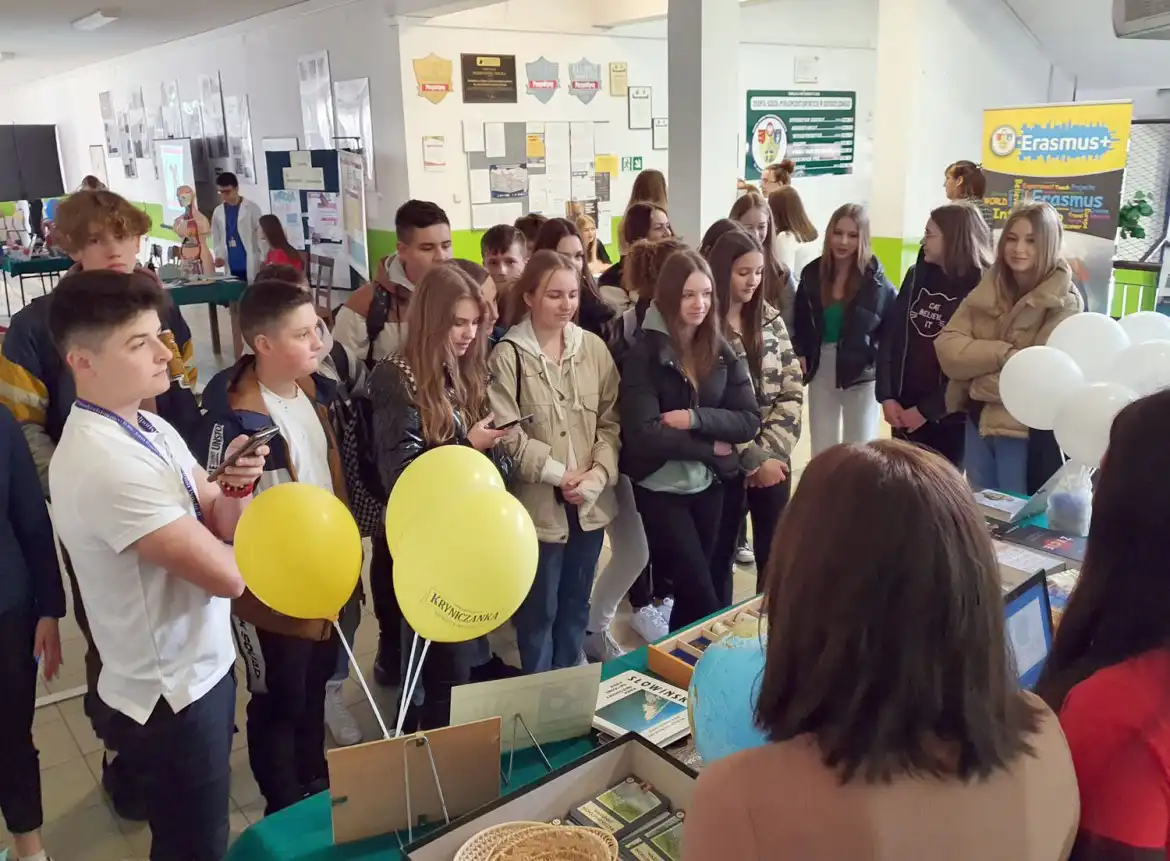 Tłumy ósmoklasistów na Dniu Otwartym ZSP w Krynicy-Zdroju