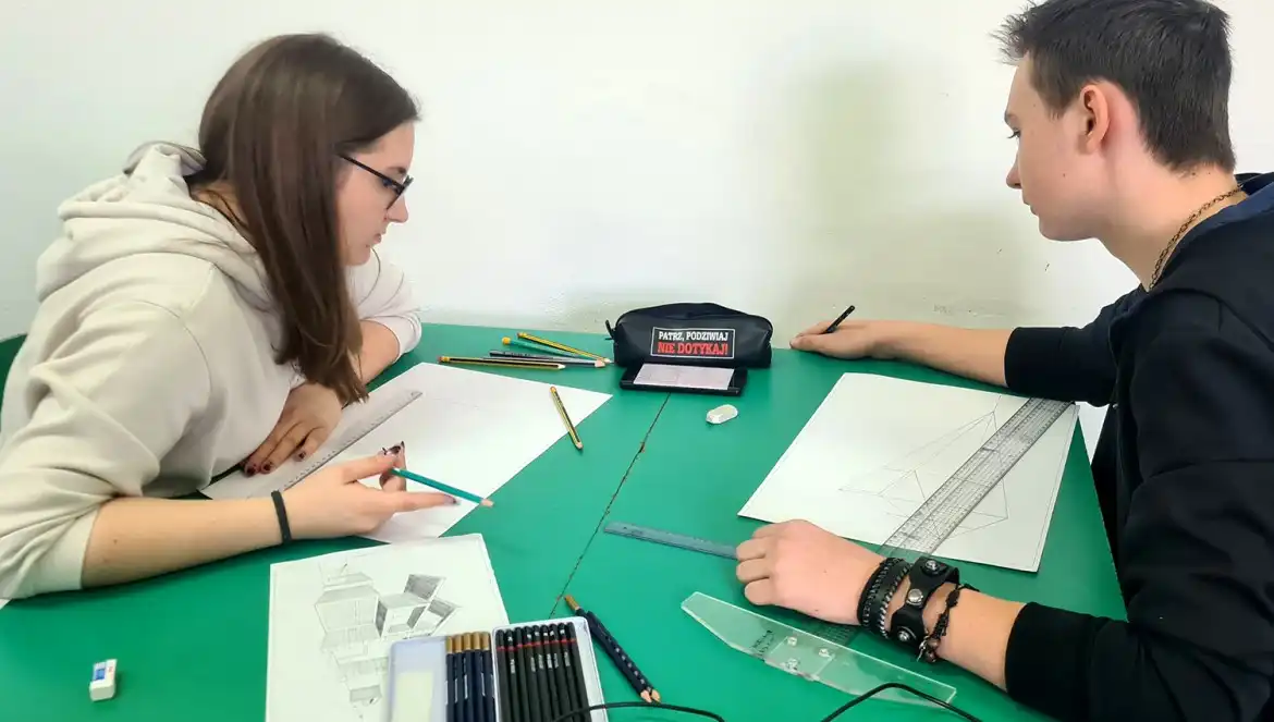ZSP w Krynicy-Zdroju: budowlanka rysuje, projektuje, konstruuje