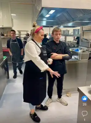 Uczniowie ZSP w Nawojowej wzięli udział w akcji charytatywnej Kucharze Pomagają