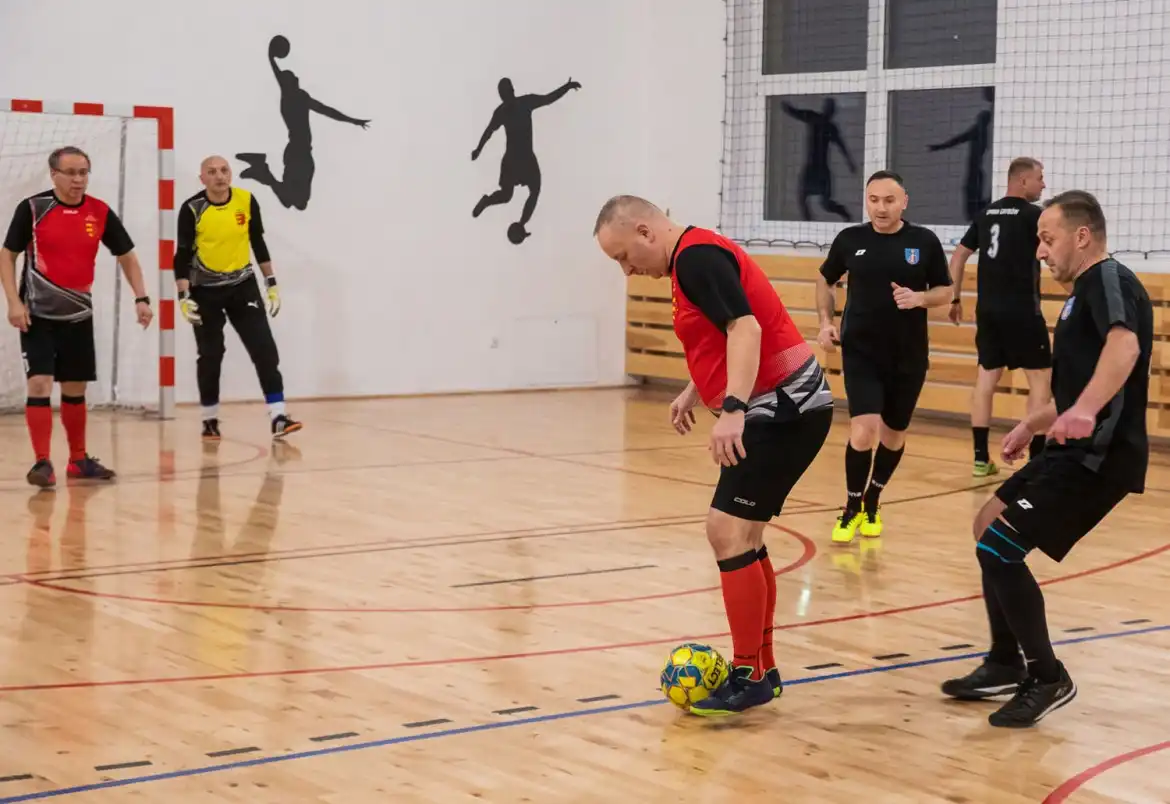 Samorządowcy walczyli w Binczarowej o puchar Starosty Nowosądeckiego