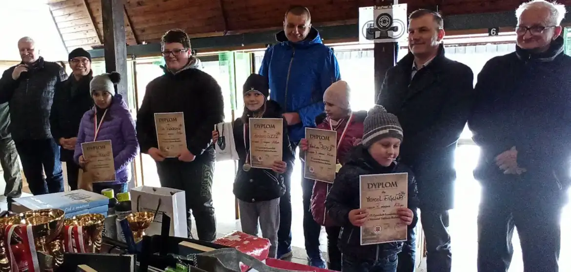 IX Memoriał strzelecki im Tadeusza Radzika. Zawodnicy upamiętnili wieloletniego działacza LOK