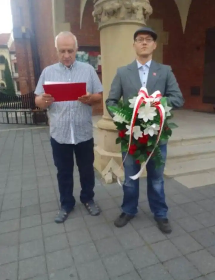 Narodowcy uczcili pamięć i oddali cześć pomordowanym przez NKWD