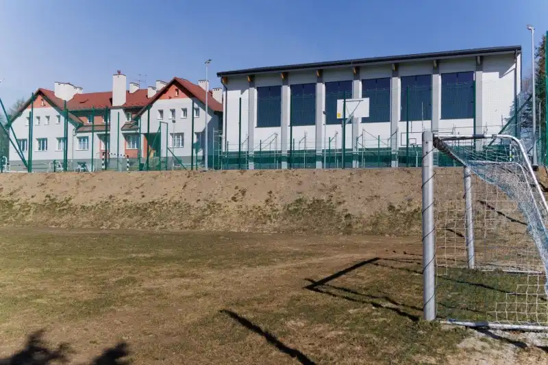 Coraz bliżej końca budowy obiektów sportowych w Miłkowej