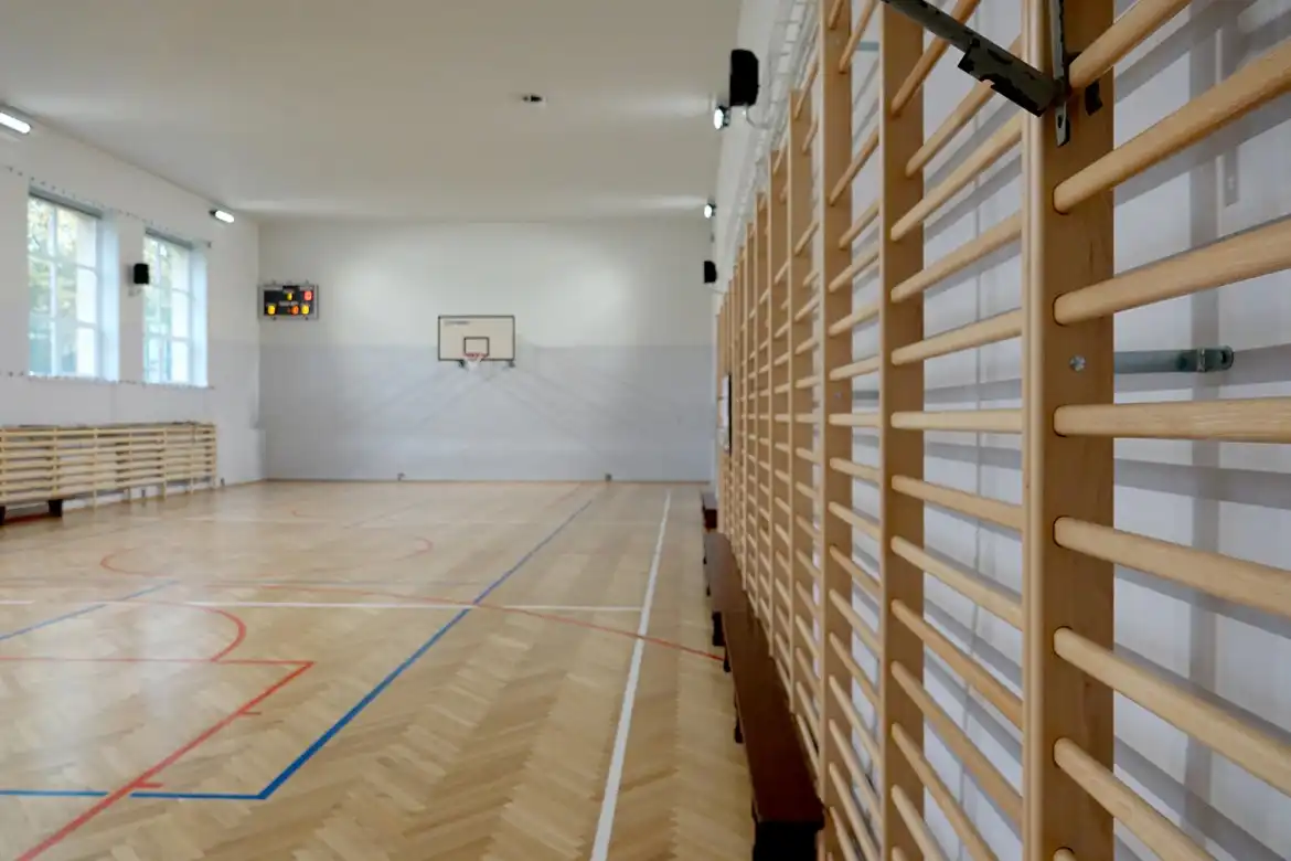 Sala gimnastyczna w ZS w Starym Sączu po modernizacji