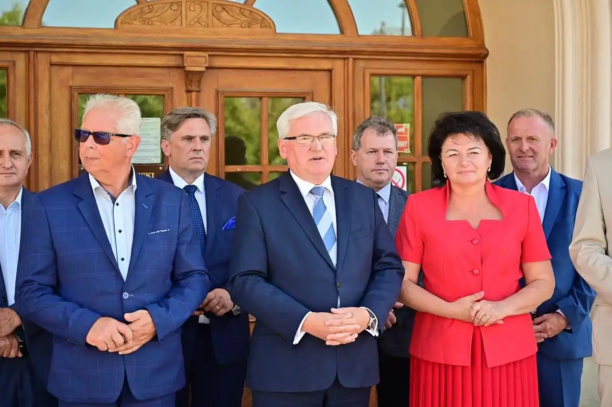 Wicemarszałek Józef Gawron spotkał się z samorządowcami ziemi gorlickiej. Dyskutowano o zmianach Programu Ochrony Powietrza