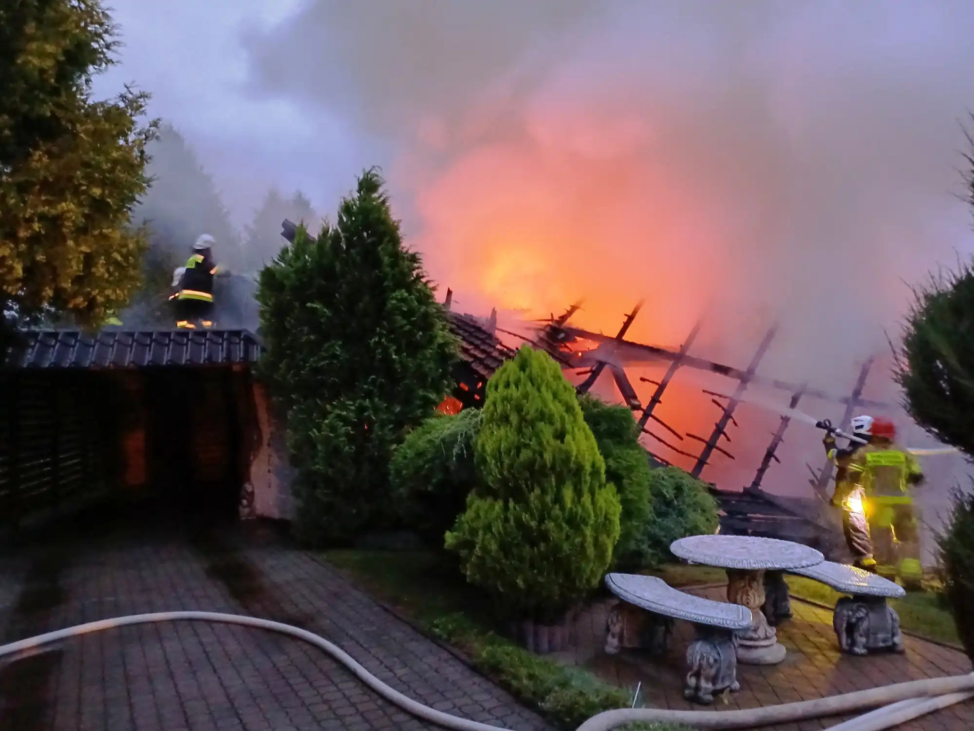 Pożar w Juraszowej. Płonął budynek gospodarczy