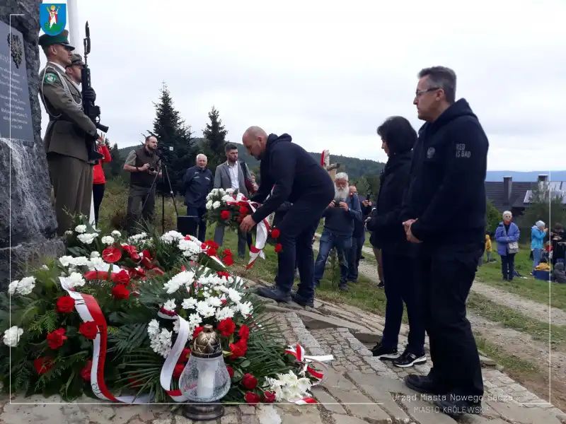 Uroczystość patriotyczna na Hali Łabowskiej. Upamiętniono żołnierzy podziemia niepodległościowego z okresu drugiej konspiracji