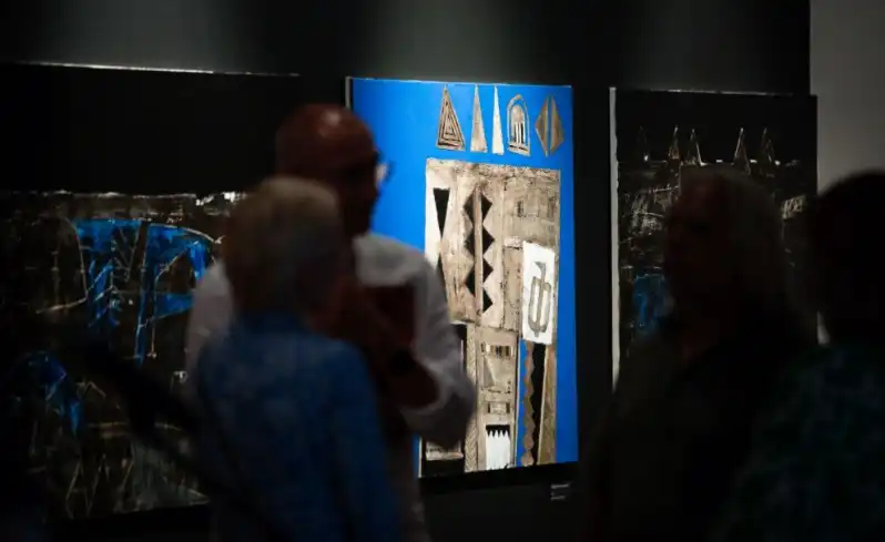 W Galerii Sztuki Współczesnej BWA SOKÓŁ otwarto wystawę „Adrian Prykop. Materialny i duchowy”