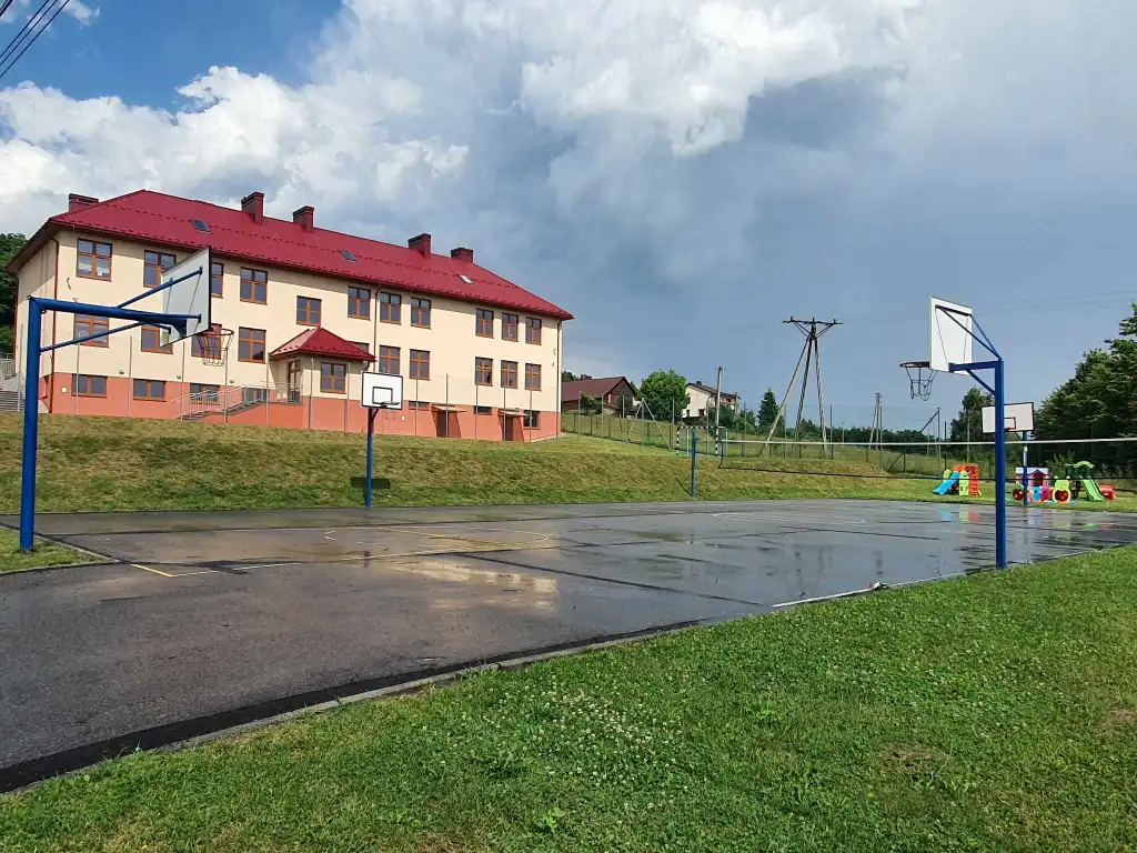 Będzie modernizacja boiska sportowego przy Szkole Podstawowej w Rąbkowej