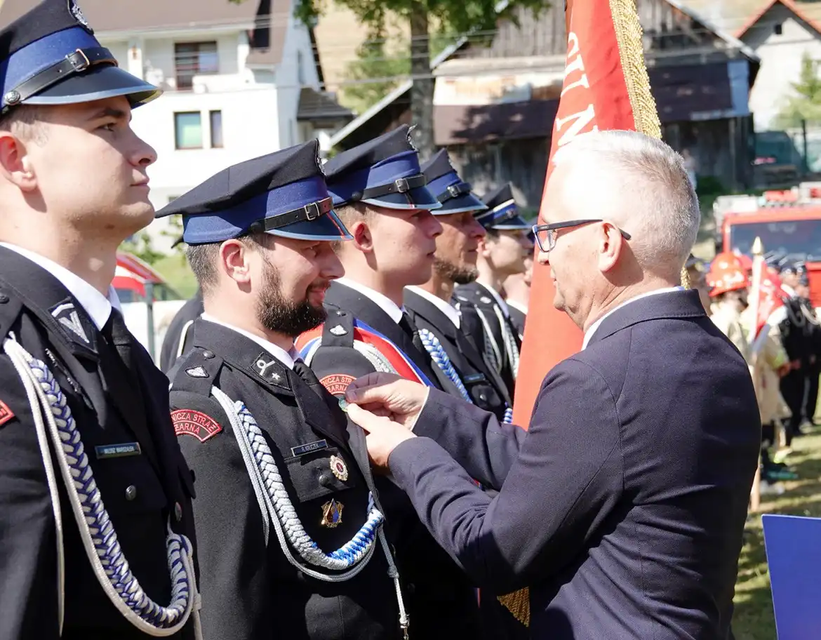 Strażacka tradycja i wdzięczność. 40-lecie OSP w Królowej Górnej