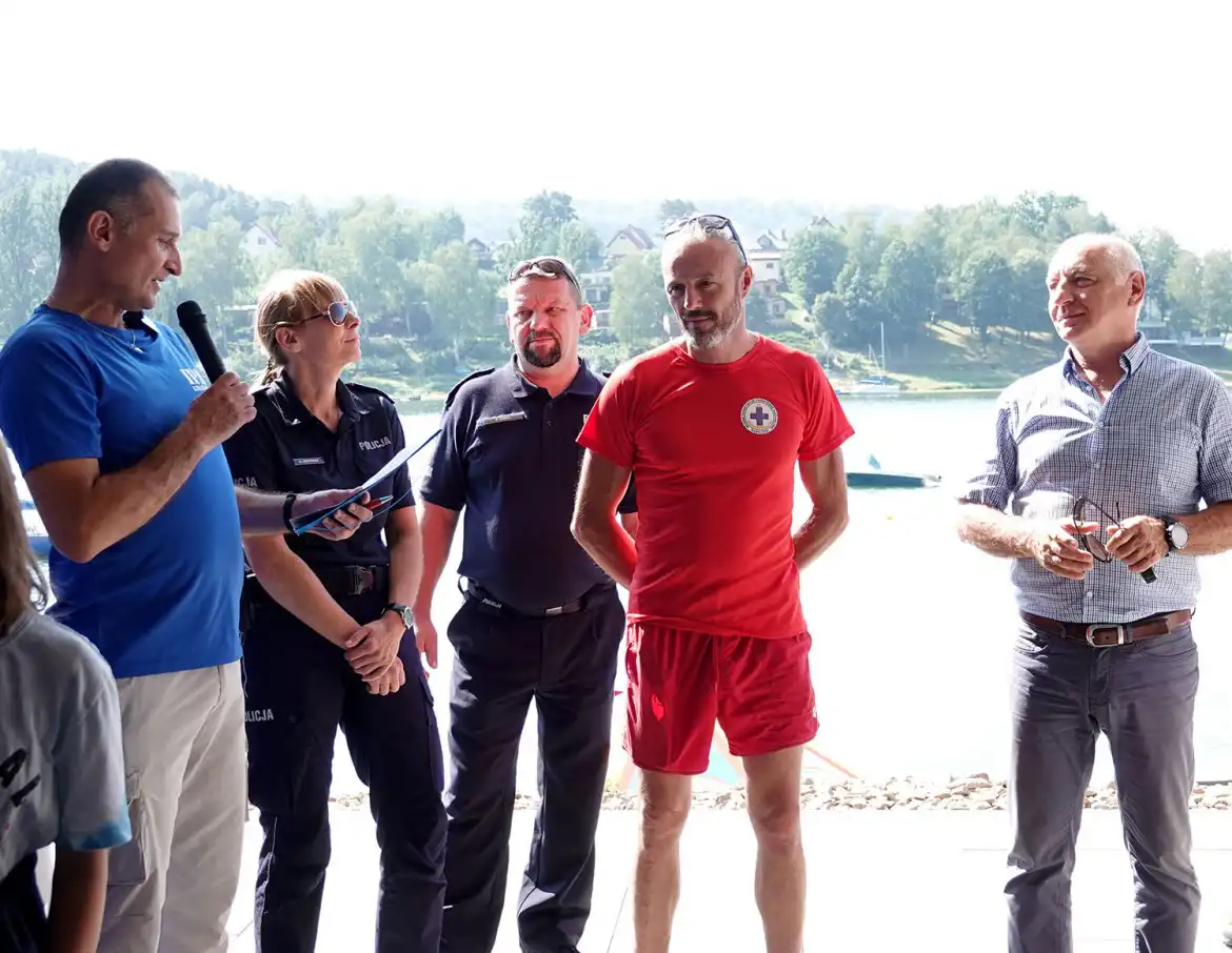 "Kręci mnie bezpieczeństwo nad wodą" - Akcja WOPR i Policji nad Jeziorem Rożnowskim