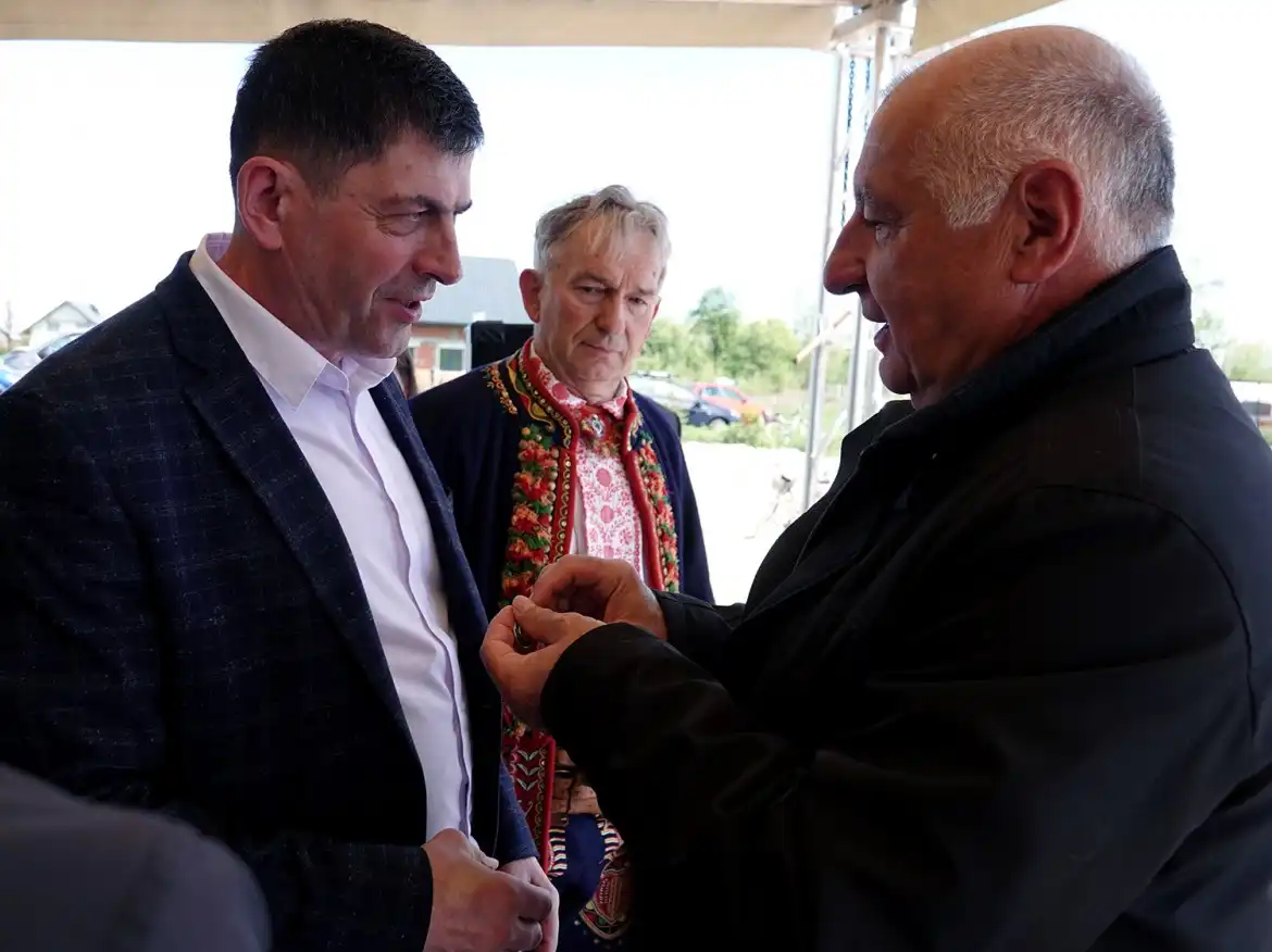 Patriotyczna uroczystość w Stadłach. Świętowano 15-lecie Stowarzyszenia LGD Partnerstwo dla Ziemi Sądeckiej