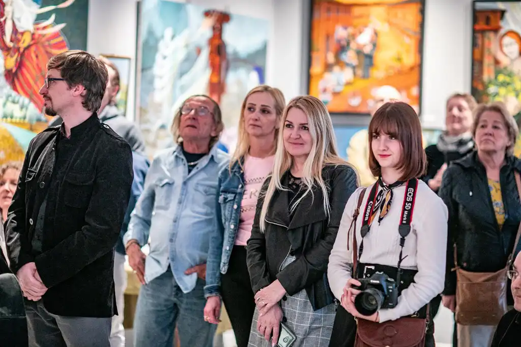 Barwne światy Marty Kołodziej w Muzeum Nikifora w Krynicy-Zdroju