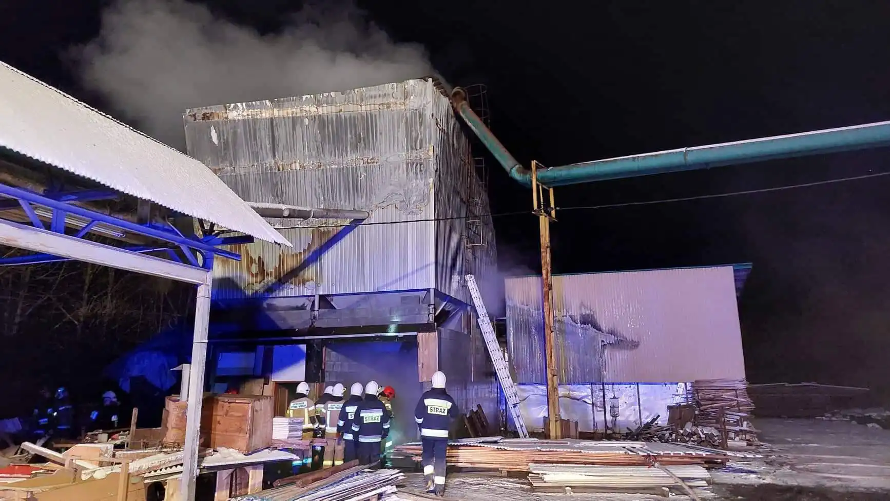 Pożar trocin w silosie w Łabowej. Akcja gaśnicza trwała blisko 3 godziny
