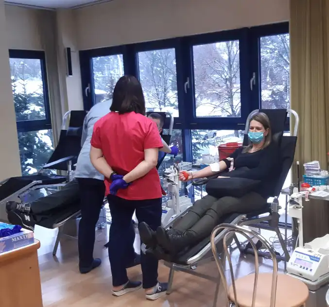 W PSP w Krynicy Zdroju odbyła się akcja poboru krwi. Dawcy oddali 9 litrów krwi