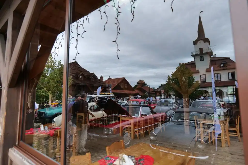 Nowy Sącz: XV Zlot Zabytkowych Pojazdów za nami