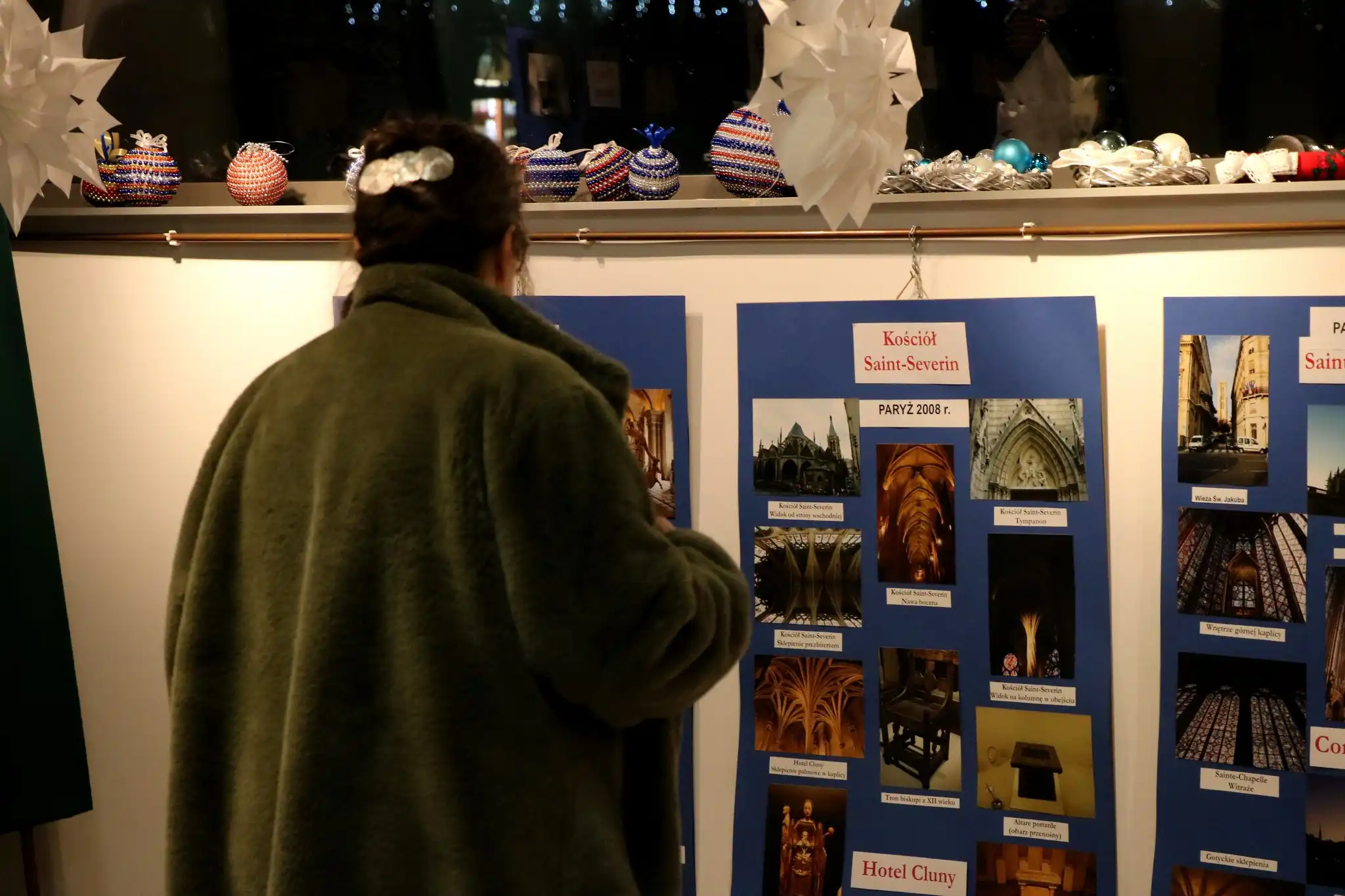 Wernisaż fotografii Karola Wojtasa w Limanowej – „Od parowozów po katedry”