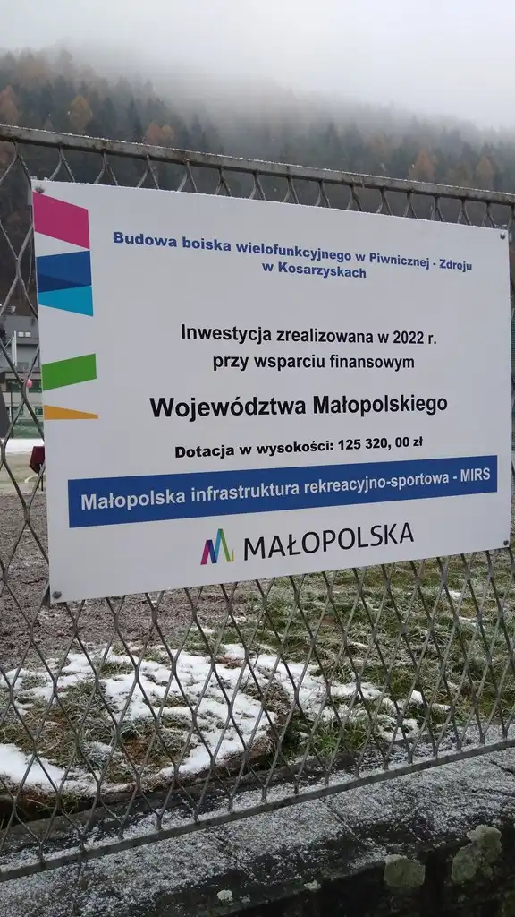 Wielofunkcyjne boisko w Kosarzyskach oficjalnie otwarte